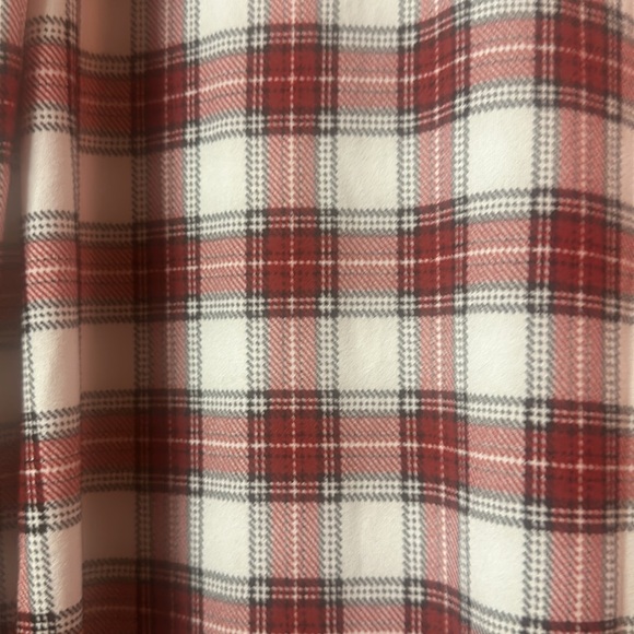 So soft beauty rest nightgown like new - Picture 3 of 4